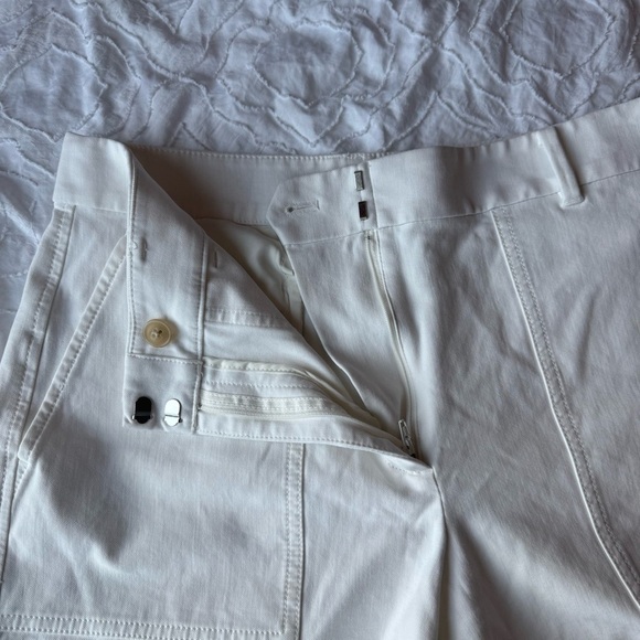 Ann Taylor White Shorts Pockets - Picture 6 of 8